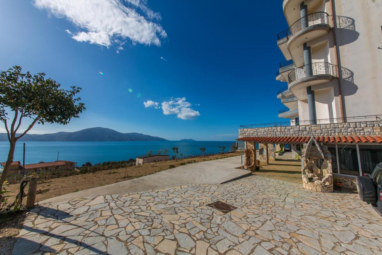 Hotel Artisti Vlore Exterior photo