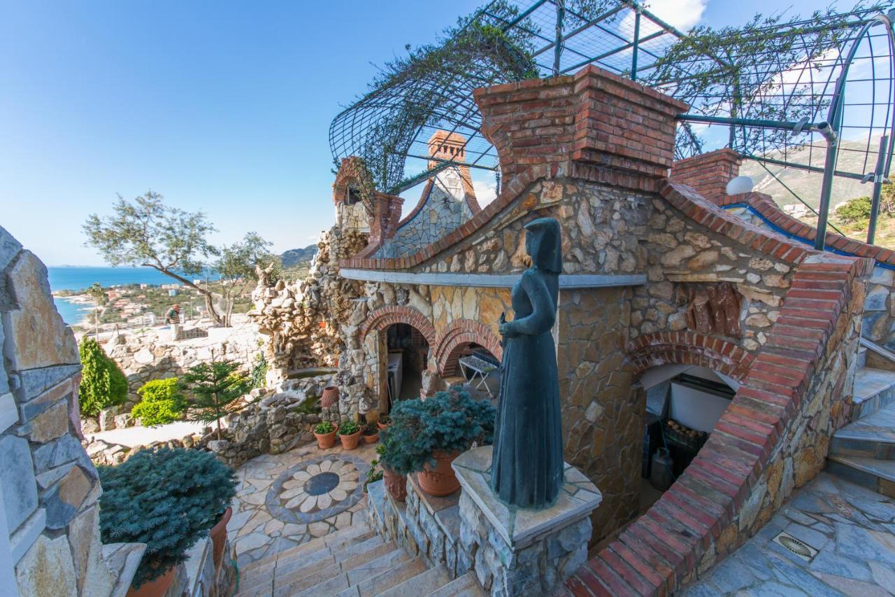 Hotel Artisti Vlore Exterior photo