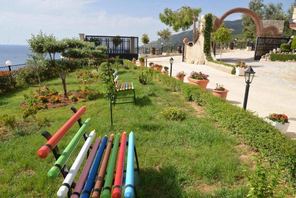 Hotel Artisti Vlore Exterior photo