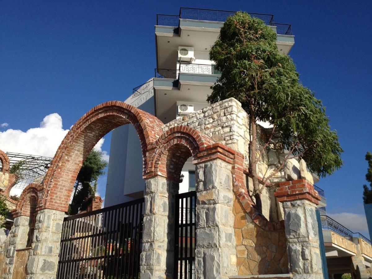 Hotel Artisti Vlore Exterior photo