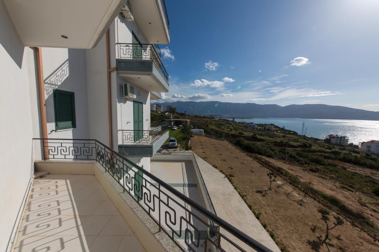 Hotel Artisti Vlore Exterior photo
